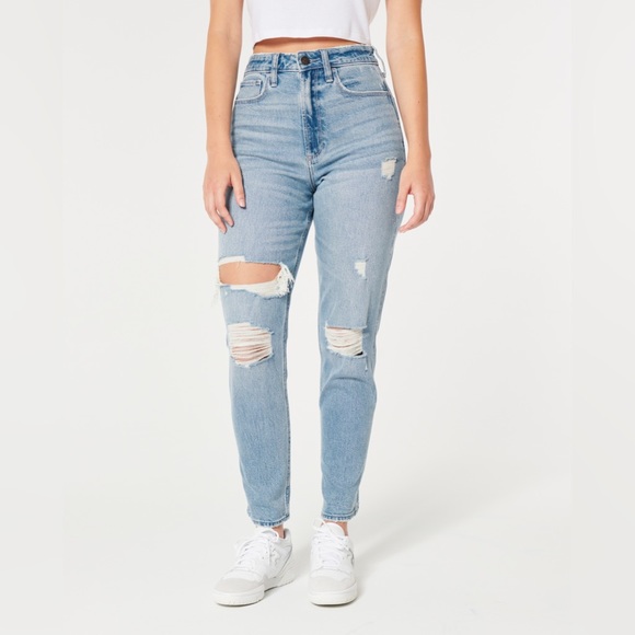 Hollister Curvy High Rise Ripped Mom Jeans Blue Denim Size 28 Short - Picture 3 of 16